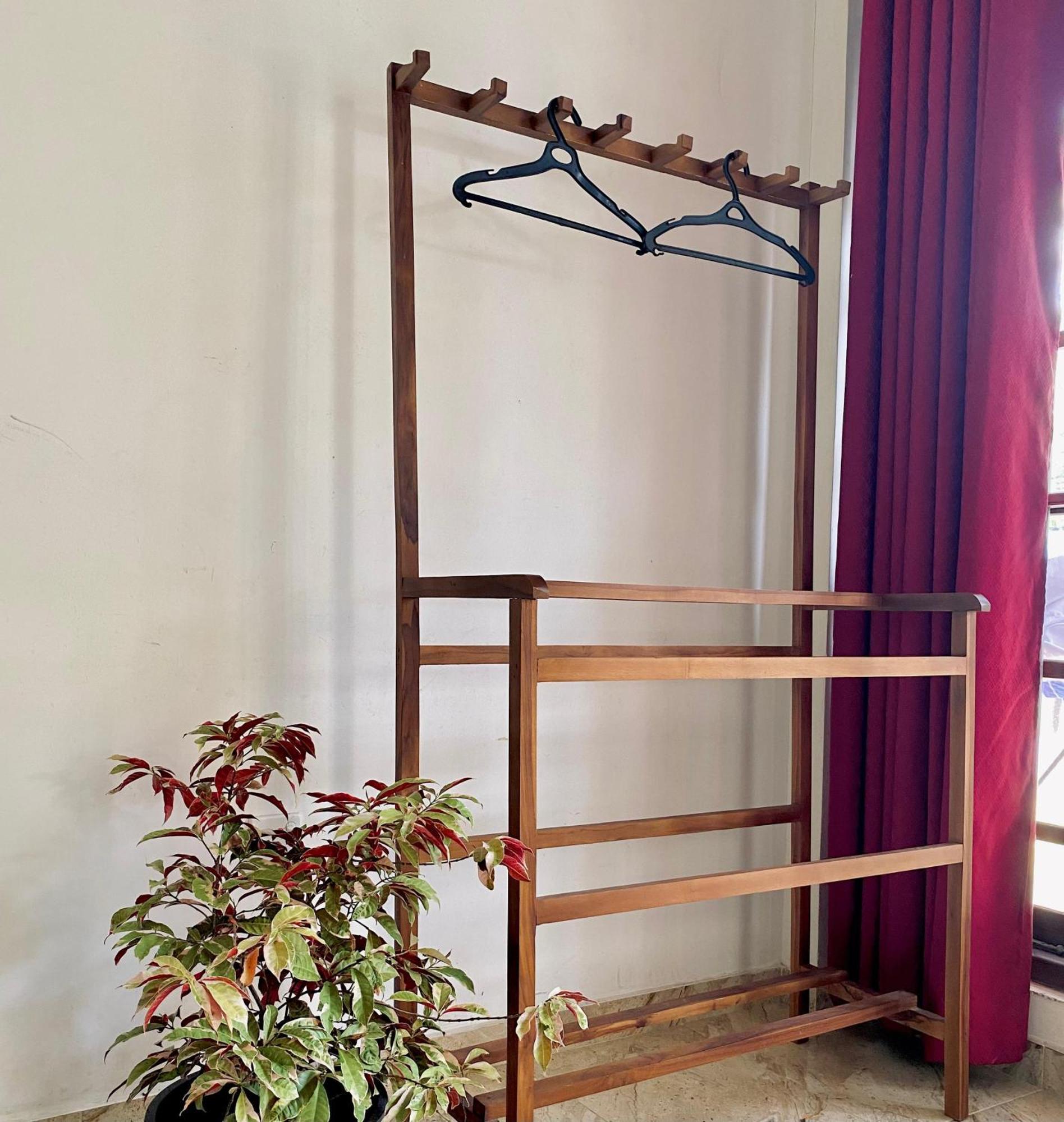 Sasmika Villa Surf And Yoga Hostel Weligama Luaran gambar