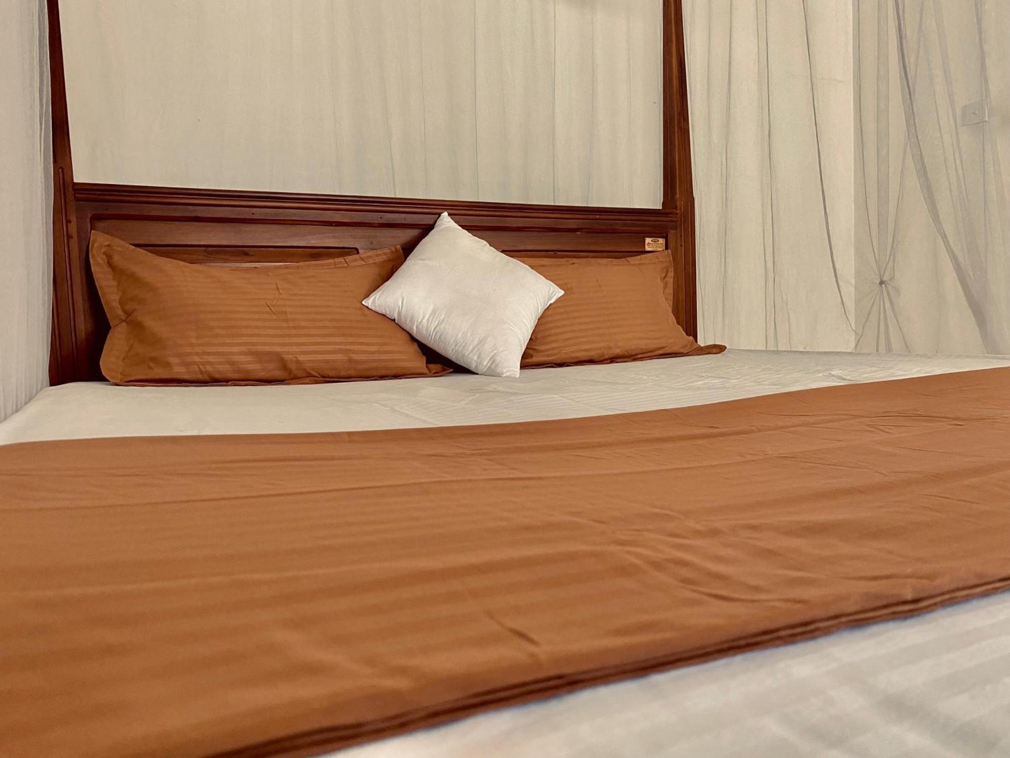 Sasmika Villa Surf And Yoga Hostel Weligama Luaran gambar